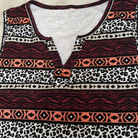 Kim Roger's top - Picture 2 of 3